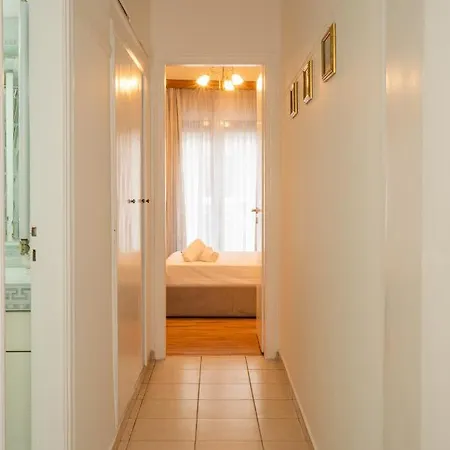 Vintage 1bd 10' To Acropolis * Athens