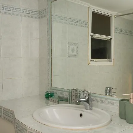 Vintage 1bd 10' To Acropolis